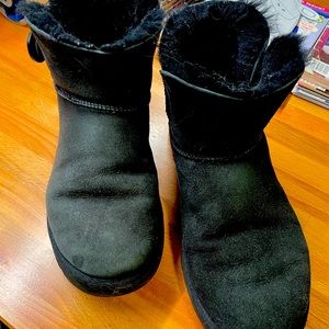 Women’s Ugg Bailey boots, size 10. Black. Like new
